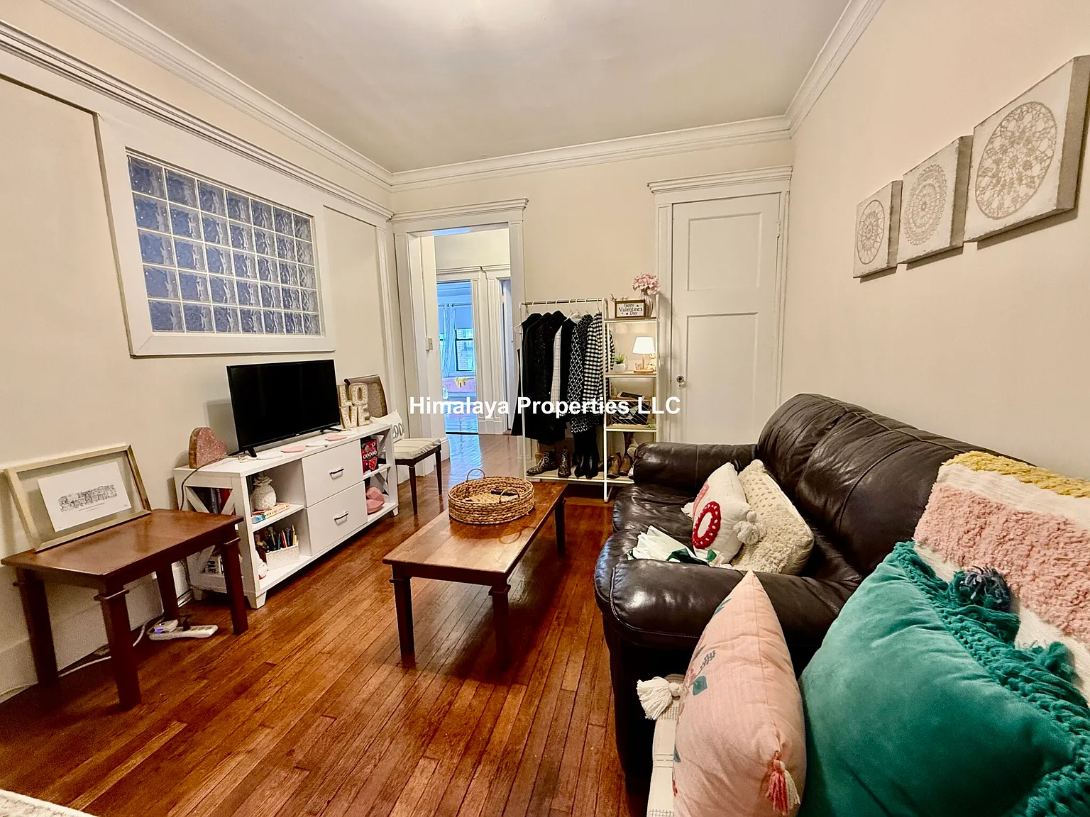 3 bed, $5,300 — Photo 3
