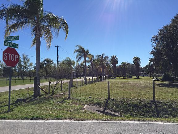 3rd image of 3460 Skyway Dr
