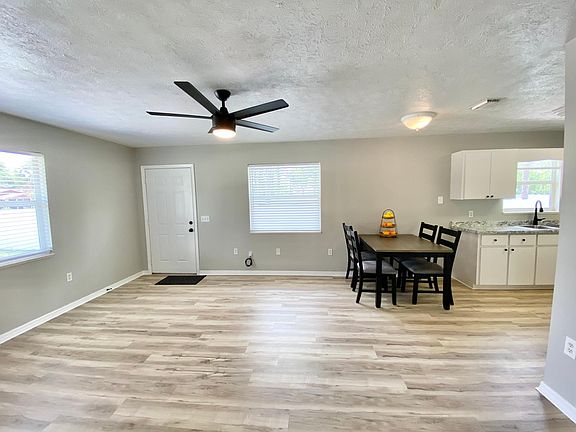 3rd image of 84 Orange St