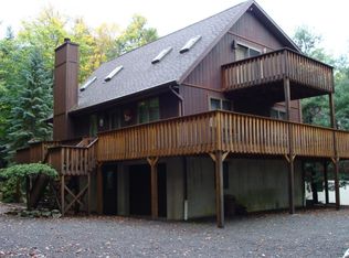 108 Valley Run, Greentown, PA 18426