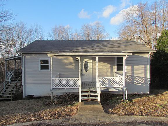 2nd image of 3425 Halliburton Cir