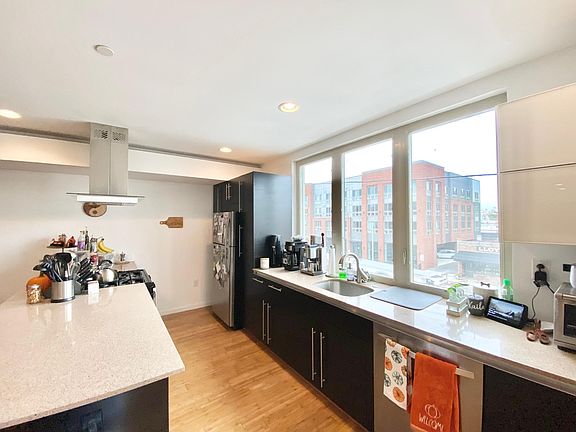 3rd image of 534 E Girard Ave #4O