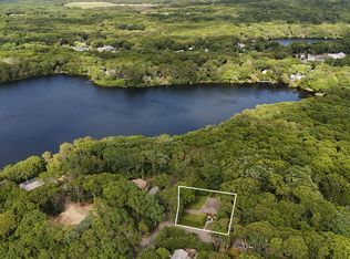 100 Big Fresh Pond Rd, Southampton, NY 11968