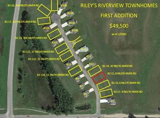 8 Rileys River Rd, Morris, MN 56267