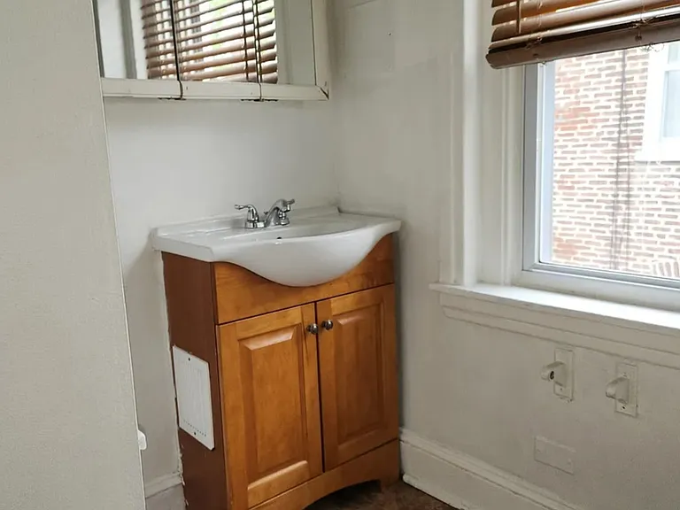 911 Saville Ave #2 — Photo 12