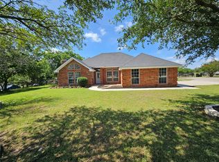 192 Bluebonnet Dr, Decatur, TX 76234