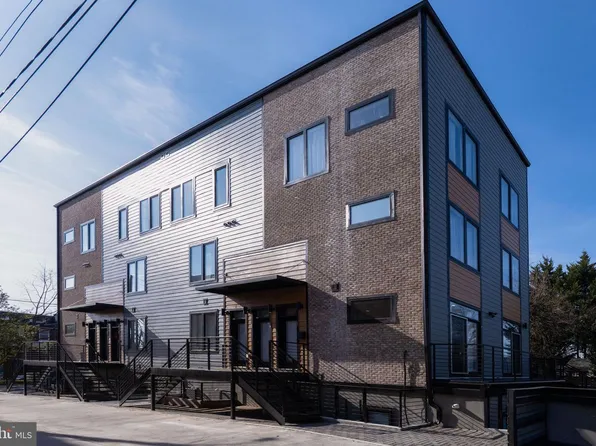 1307 Longfellow St NW #8, Washington, DC 20011