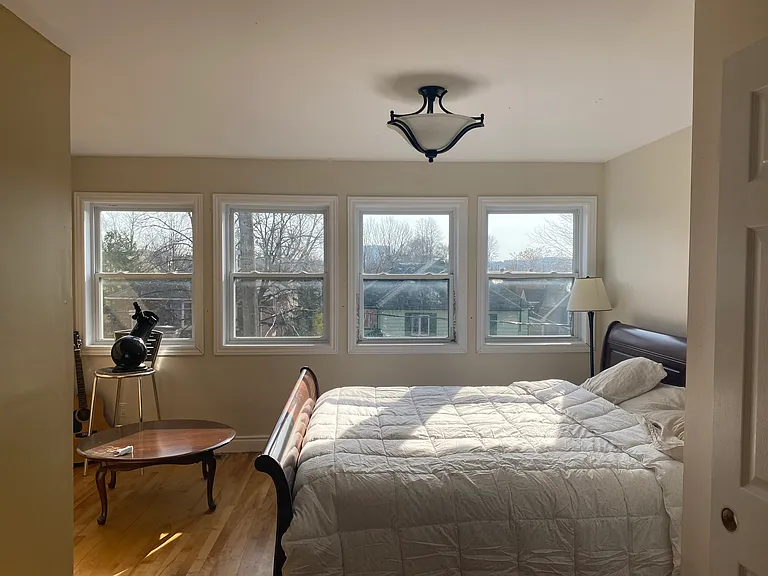 451 Sunnyside Ave — Photo 1