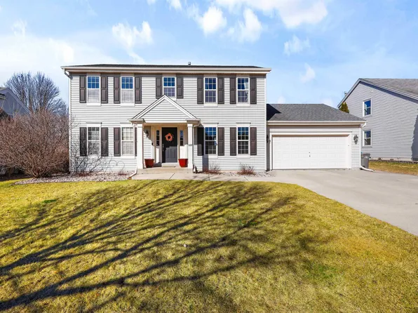608 Chadwick Dr, Watertown, WI 53094