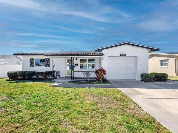 10976 87th Ave, Seminole, FL 33772