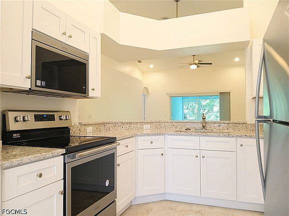 3rd image of 4613/4615 29th St SW