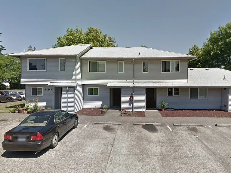 511 Ridings Ave — Photo 4
