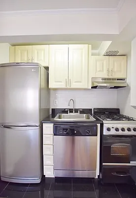 Rented by Bold New York | media 11