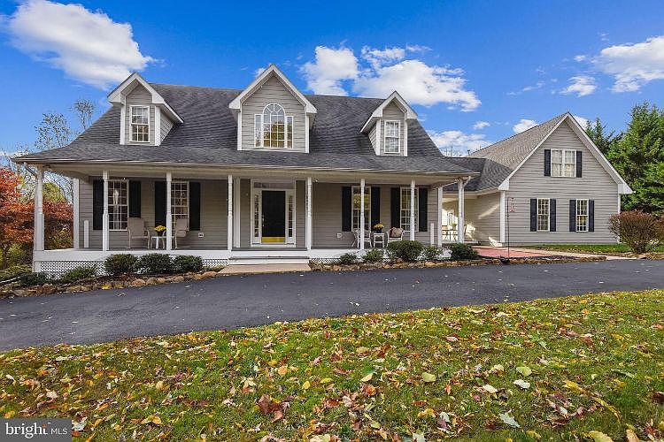 1st image of 18070 Turnberry Dr