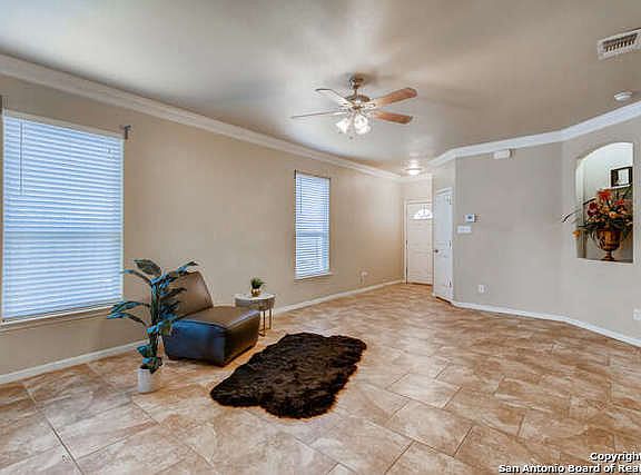 4th image of 1038 Marquette Dr