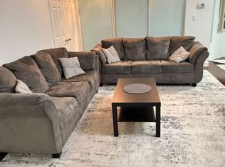 5 Lisa St #409, Brampton, ON L6T 4T4