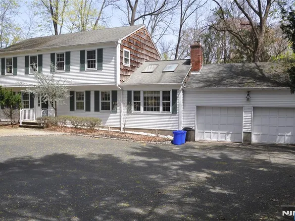 200 N Franklin Tpke, Ho Ho Kus, NJ 07423