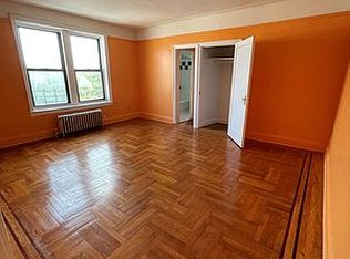 1095 E 15th St #6B, Brooklyn, NY 11230