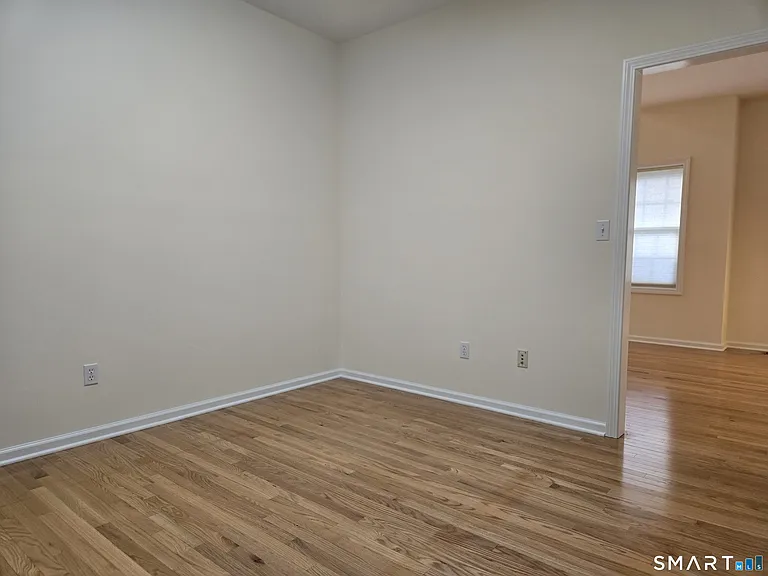 511 Elm St #9-1 — Photo 20