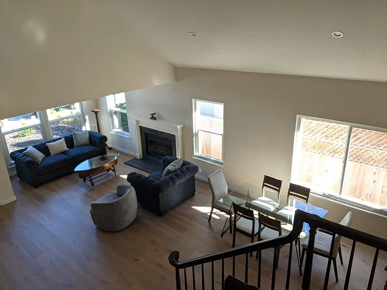 416 Valdez Ave — Photo 2
