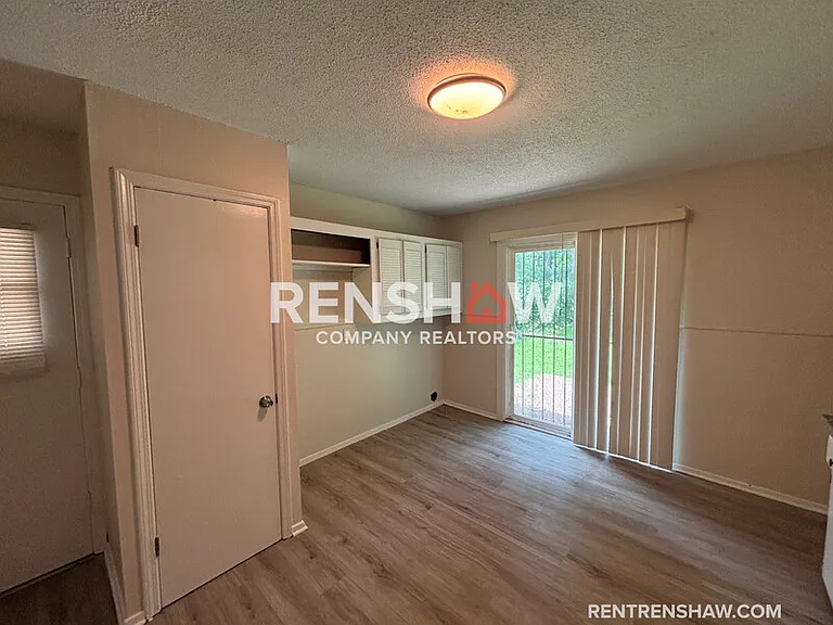 2434 Vollintine Ave — Photo 5