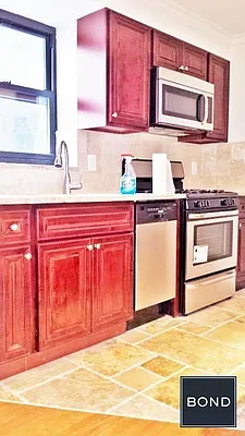 Rented by Bond New York | media 15