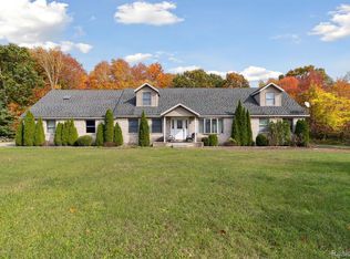 3696 Krafft Rd, Fort Gratiot, MI 48059