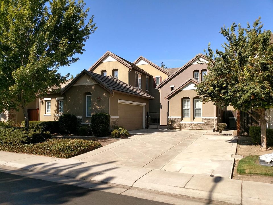 2nd image of 1513 Christiansen Dr