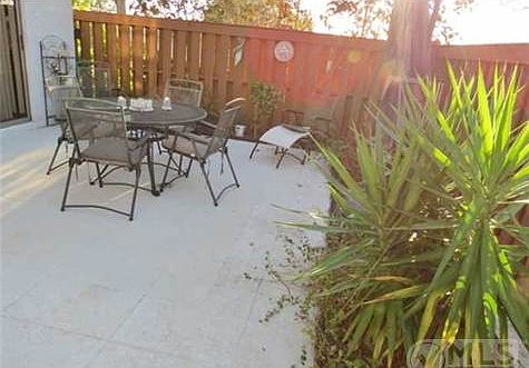 5th image of 803 SE Camelot Gardens Blvd #C