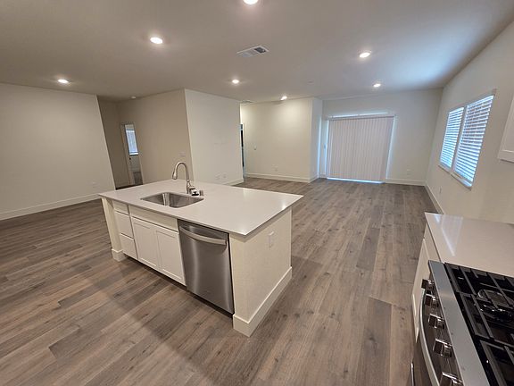 3rd image of 4371 Single Pine Way