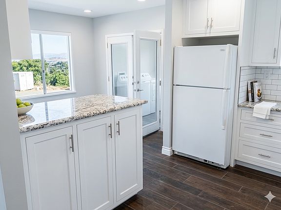4th image of 8697 Golden Ridge Rd