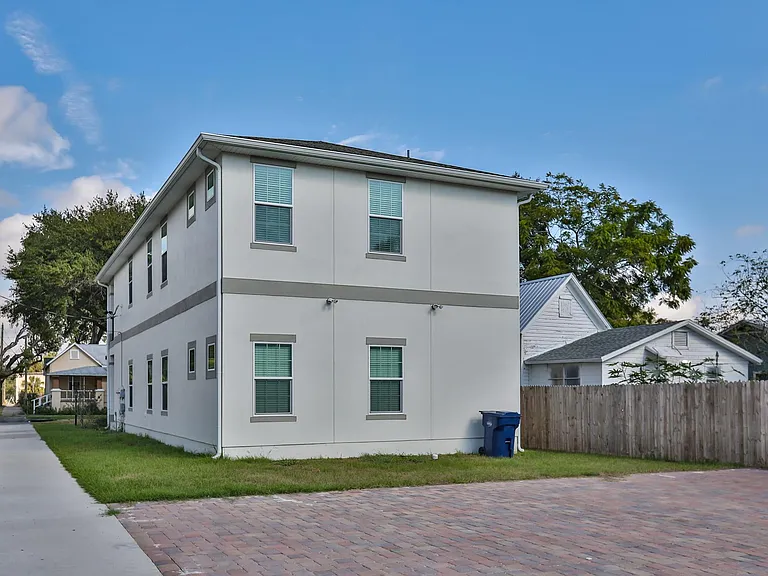116 W Amelia Ave #A — Photo 21