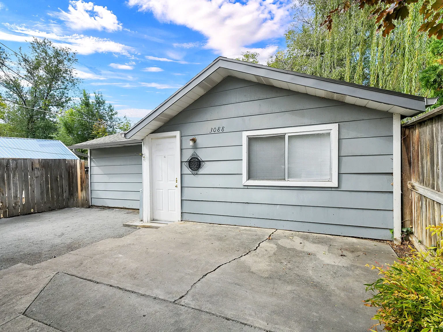 1 bed, 650 sqft, $1,350 — Photo 1