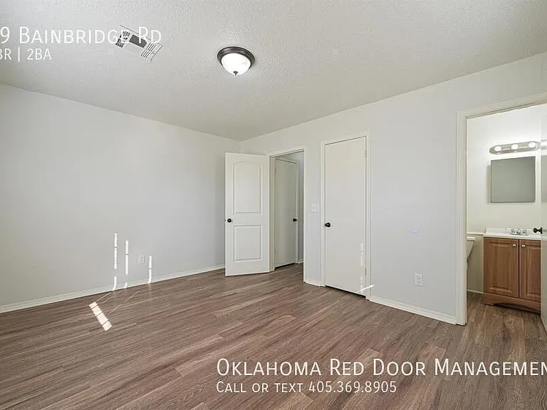 29 Bainbridge Rd — Photo 14