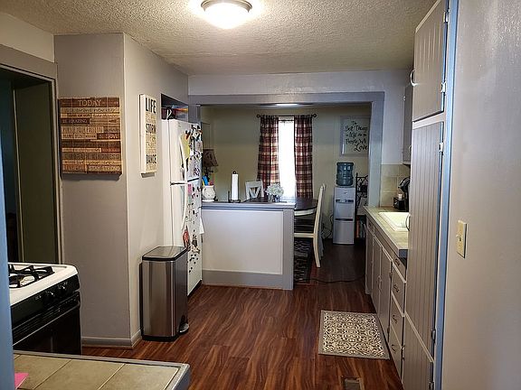 2nd image of 39 Wentz St
