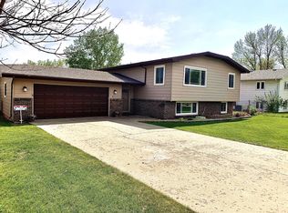 410 21st St E, Williston, ND 58801