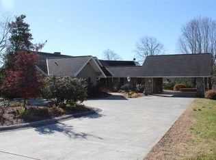 422 Alderman Rd, Sevierville, TN 37862