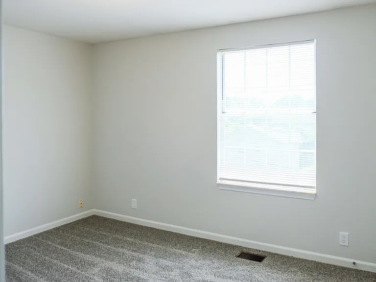2568 Willowbranch Dr — Photo 10