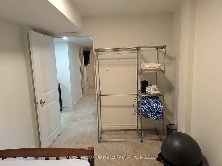 1210 Jim Brewster Cir — Photo 6