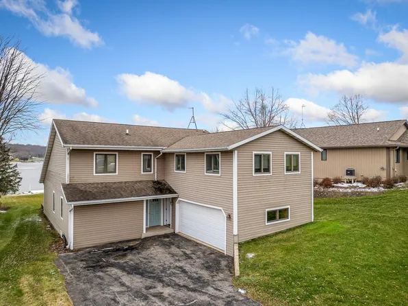 865 Breckenboro Rd, Davis, IL 61019