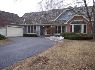 683 Bent Ridge Ln, Barrington, IL 60010