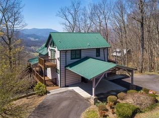 265 Smokey Ridge Loop, Waynesville, NC 28786