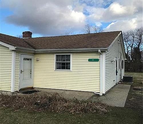 3rd image of 9 Clifford Ct
