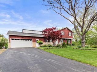 24 Wye Bridge Dr, Rochester, NY 14612