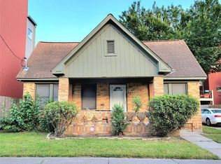 2811 Chenevert St, Houston, TX 77004
