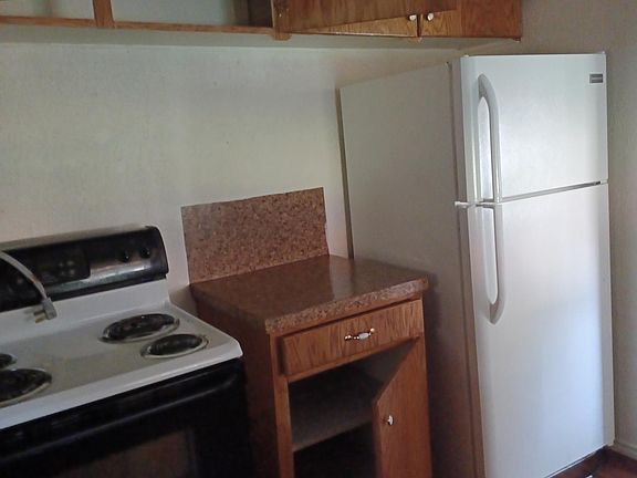 5th image of 1610 NW 25th St