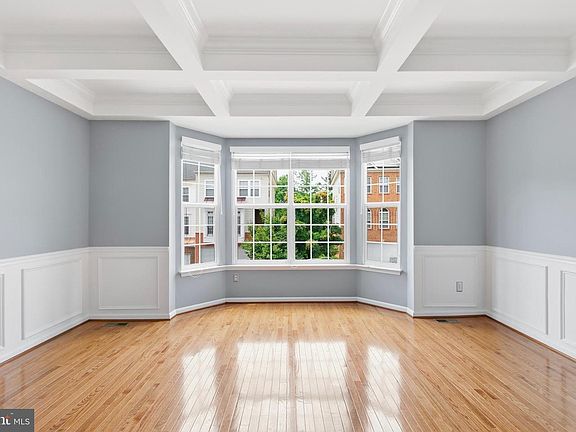 5th image of 7843 Locust Leaf Ln