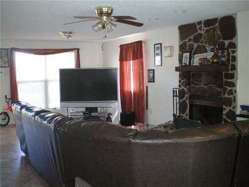 5th image of 12941 Chanelle Ct