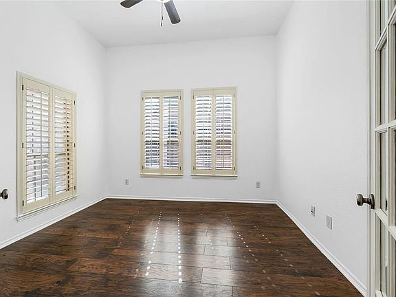4th image of 23130 Tranquil Springs Ln