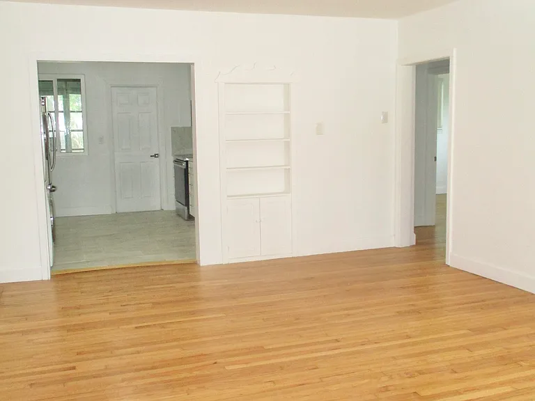 921 Daytona Ave #A — Photo 4